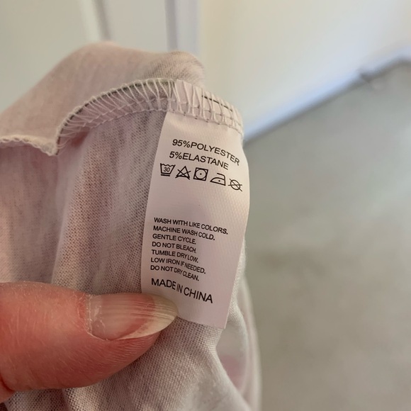 Top. - Picture 5 of 6